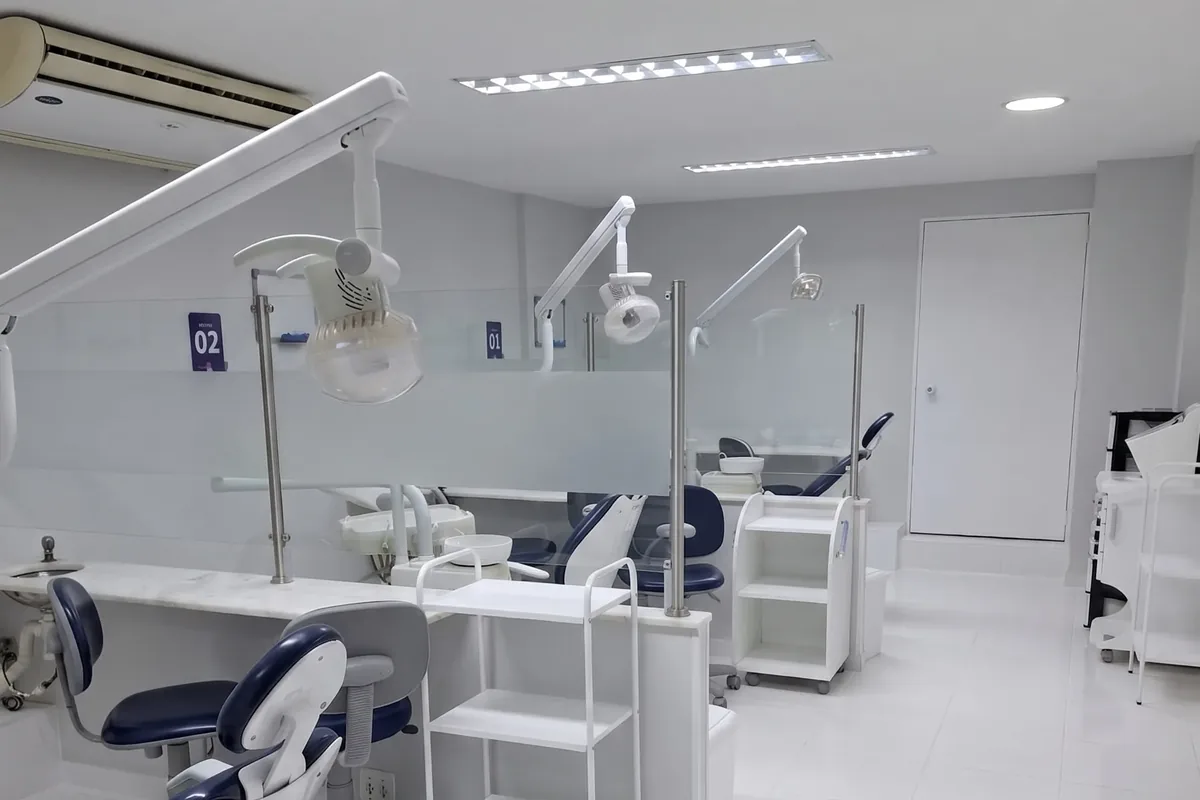 Clínica do Instituto Smile com seis cadeiras